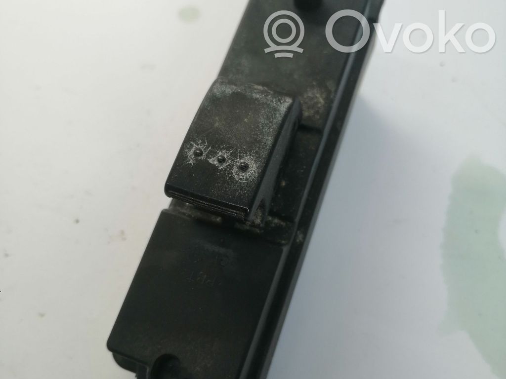 Mazda 3 I Electric window control switch 