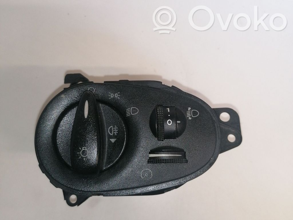 Ford Focus Light switch 
