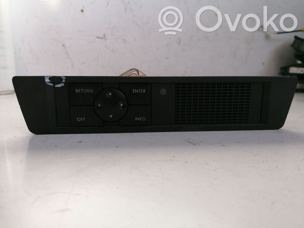 Volkswagen PASSAT B5 GPS navigation control unit/module 