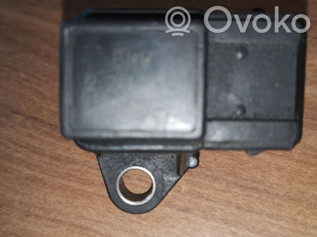 BMW 5 E39 Air pressure sensor 