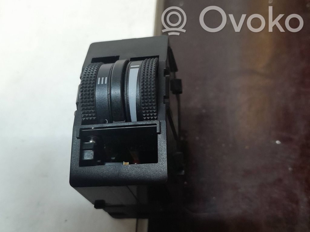 Audi A2 Headlight level height control switch 