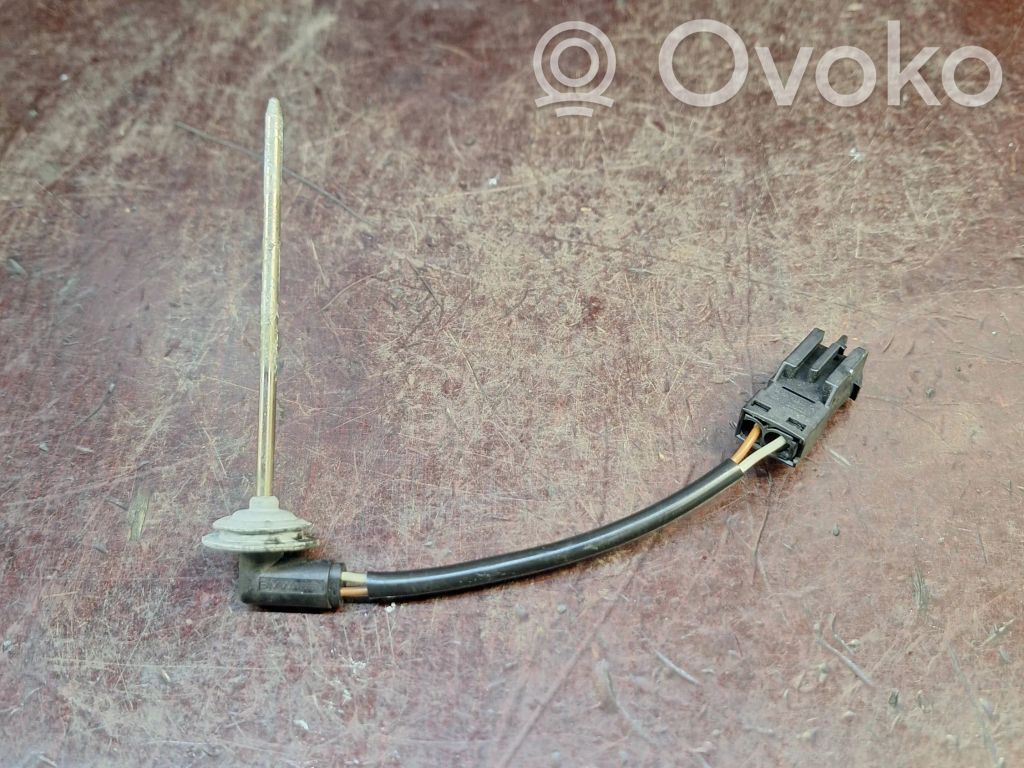 Interior temperature sensor   1378106,18288151