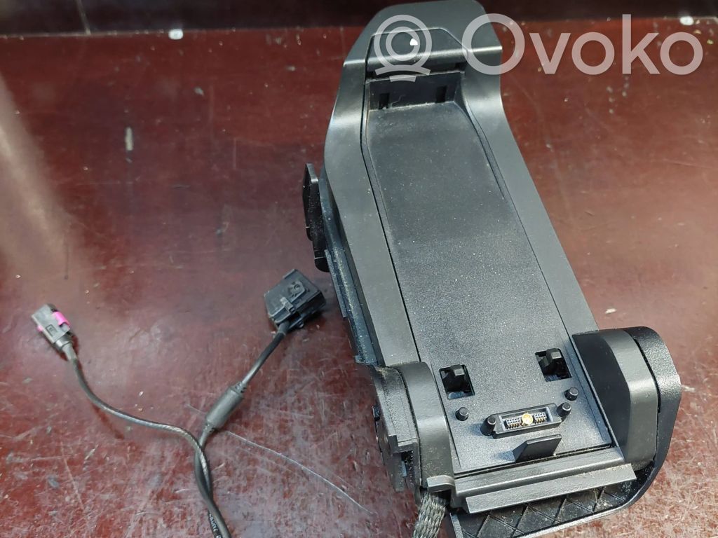 BMW 5 E60 E61 Kita salono detalė 