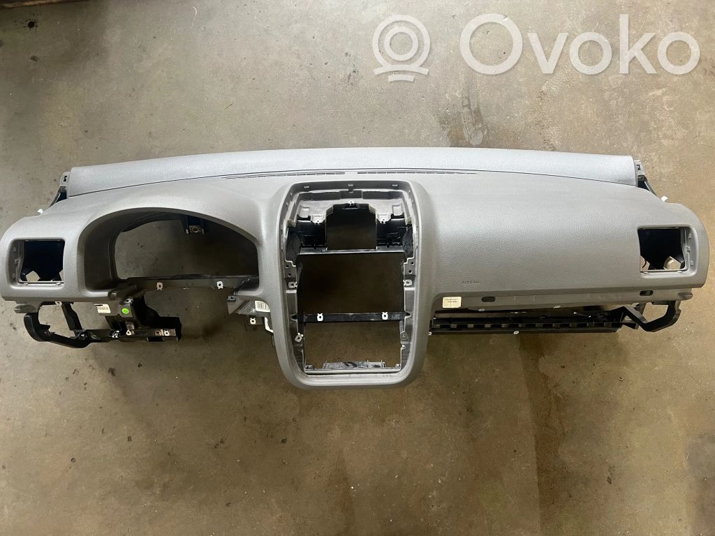 Volkswagen Jetta V Panel de instrumentos 
