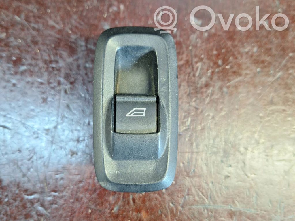 Ford Fiesta Electric window control switch 