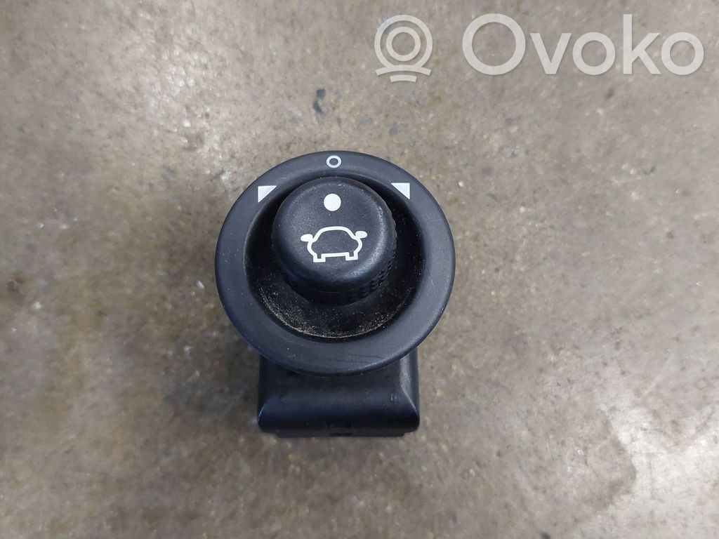 Ford Fiesta Wing mirror switch 