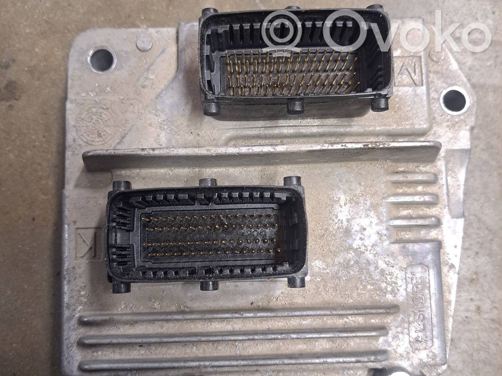 Opel Astra H Engine control unit/module 