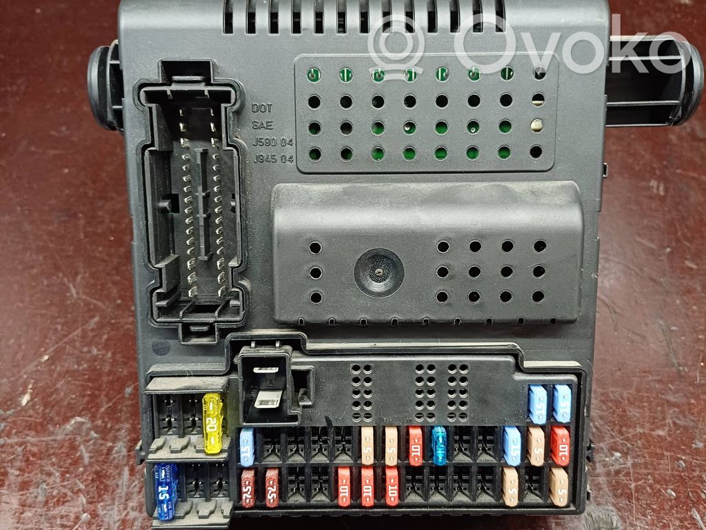Volvo V70 Fuse module 