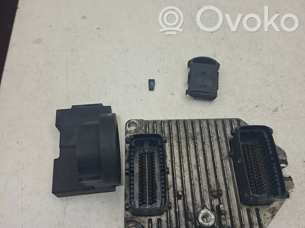 Opel Meriva A Engine ECU kit and lock set 