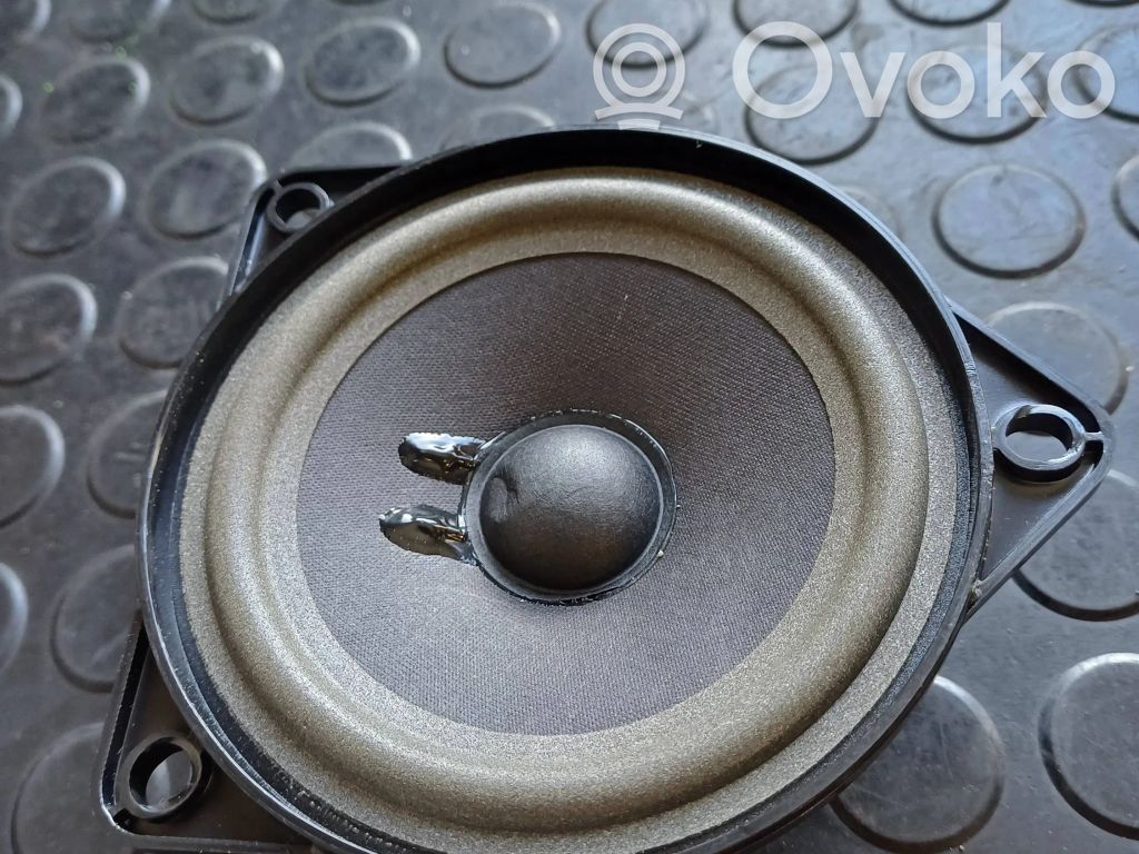 Porsche Macan (95B) Front door speaker 