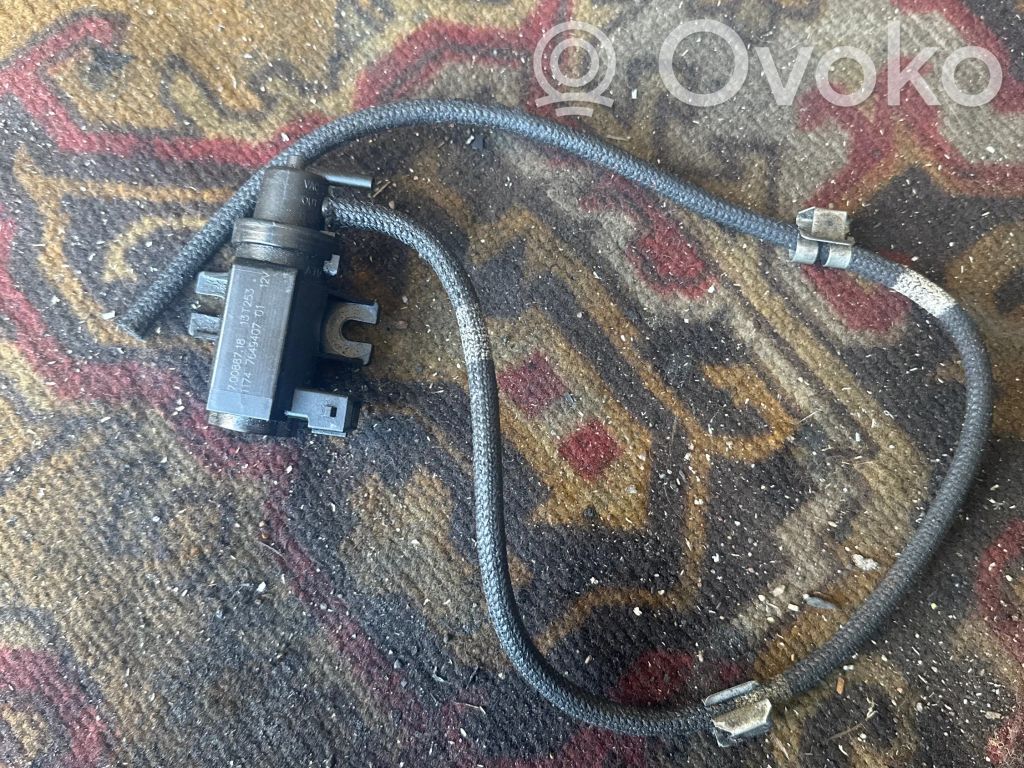 BMW 7 F01 F02 F03 F04 Elektromagnetinis vožtuvas 