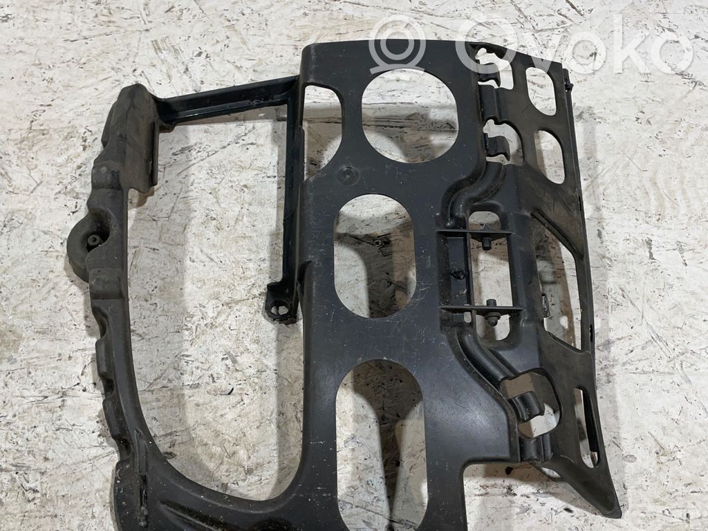 Etupuskurin kannake   7178069