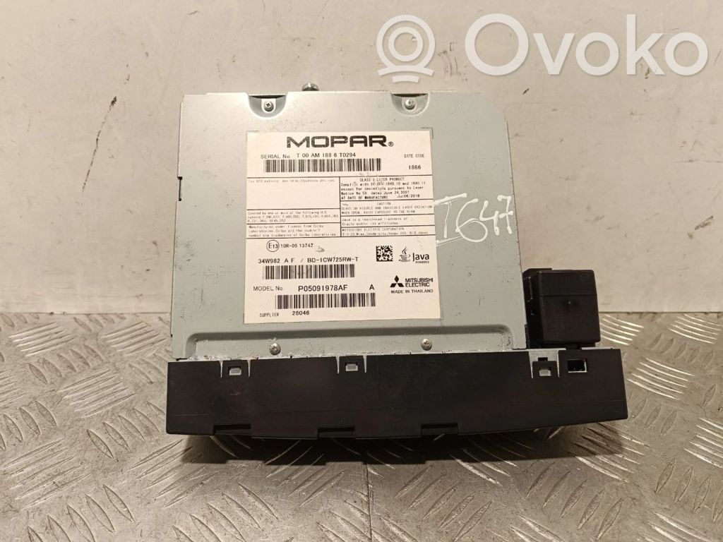 Chrysler Pacifica Radio / CD-Player / DVD-Player / Navigation 