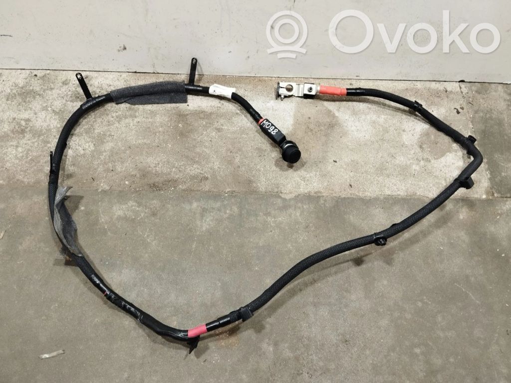 Otros cableados   68242745AC,M098
