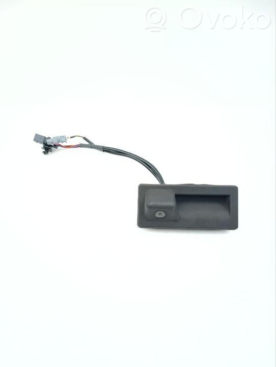 Volkswagen Atlas Tailgate handle with camera 