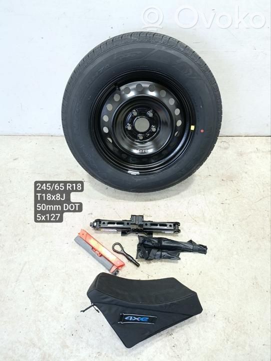 Jeep Grand Cherokee WL Spare wheel mounting bracket 