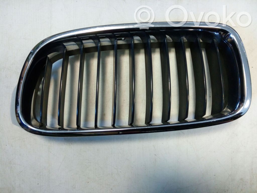 BMW 3 F30 F35 F31 Augšējais režģis 