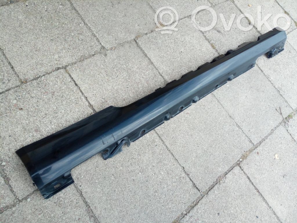 Mercedes-Benz E C207 W207 Listón delantero (repuesto de carrocería) 