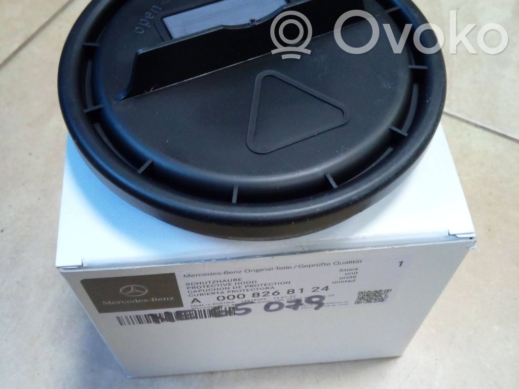 Osłona żarówki lampy przedniej   0008268124,NE65079