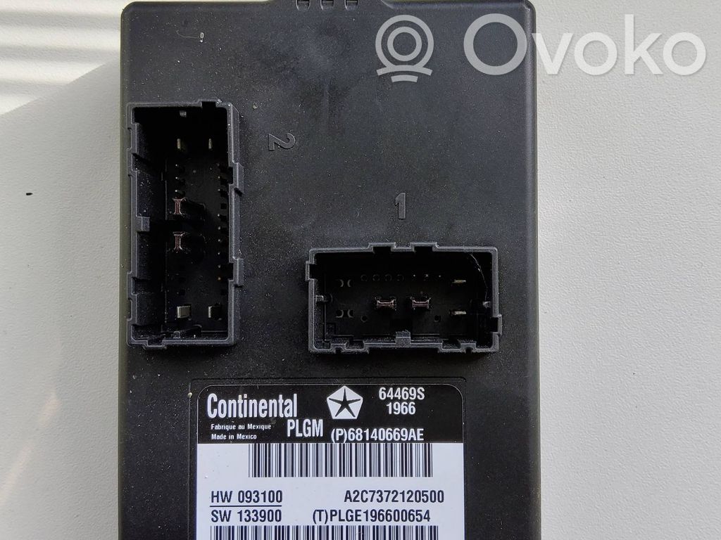 Unité de commande / module de hayon   68140669AE,093100,A2C7372120500,PLES196600654