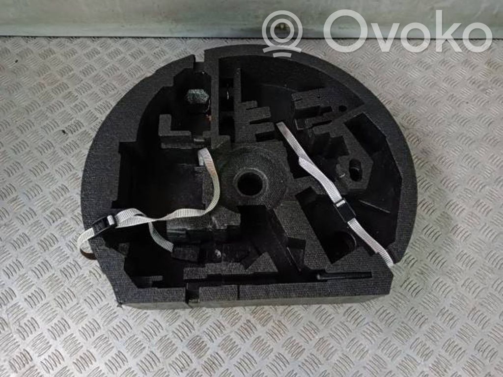 Audi A3 S3 A3 Sportback 8P Kit d’outils 