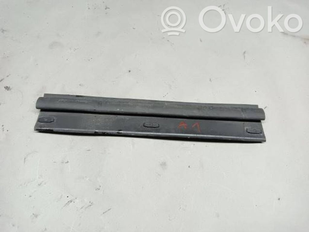 Audi A1 Engine compartment rubber 