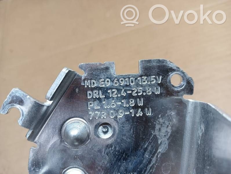 Element lampy przedniej   3J0941479,PL1618W