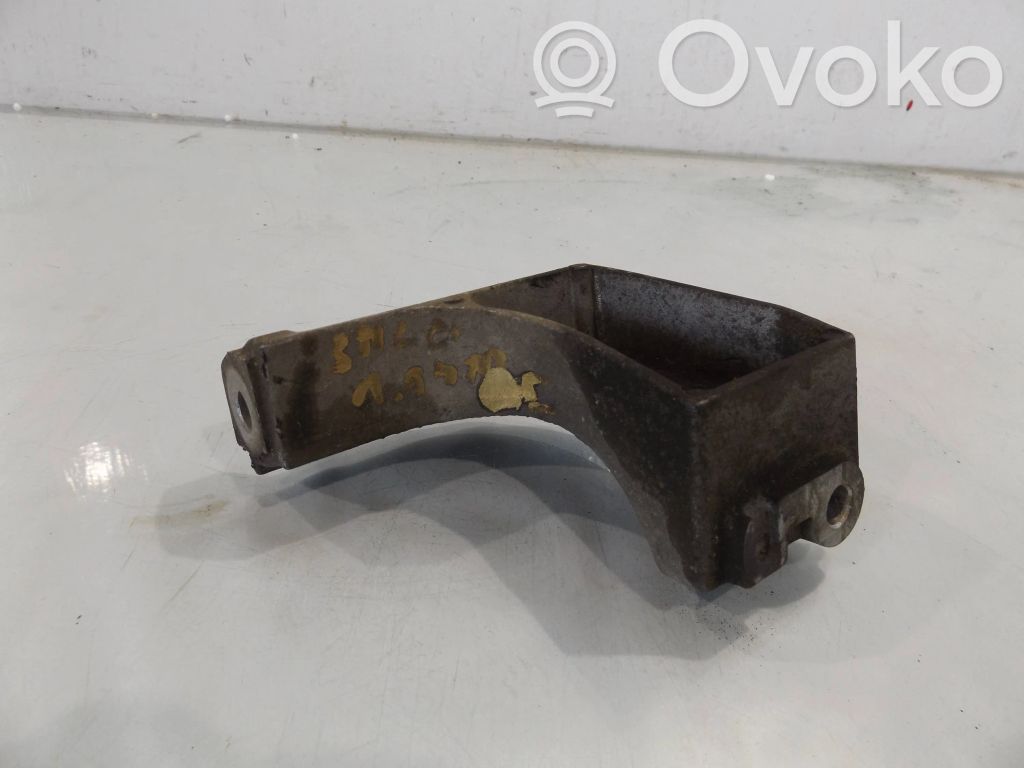 Engine mounting bracket   46780490