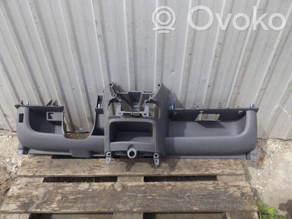 Toyota Aygo AB10 Panel de instrumentos 
