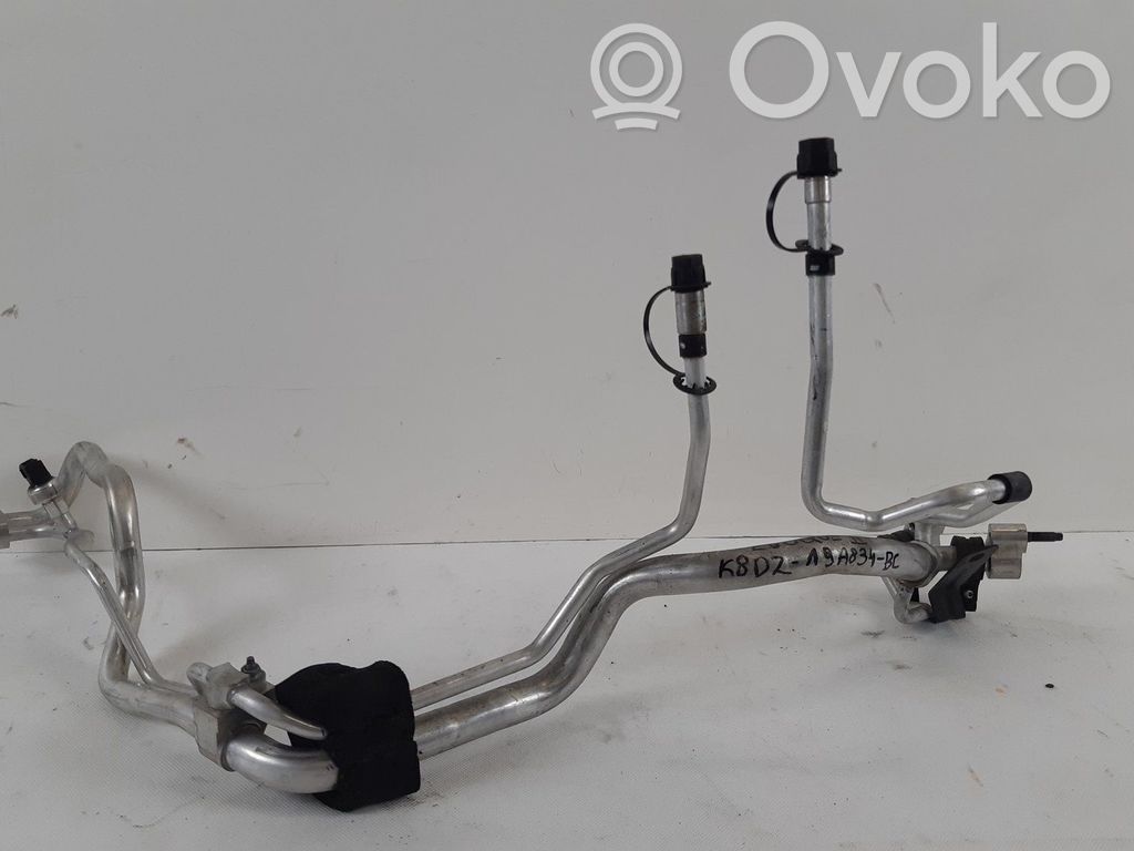 Land Rover Evoque II Ilmastointilaitteen putki (A/C) 