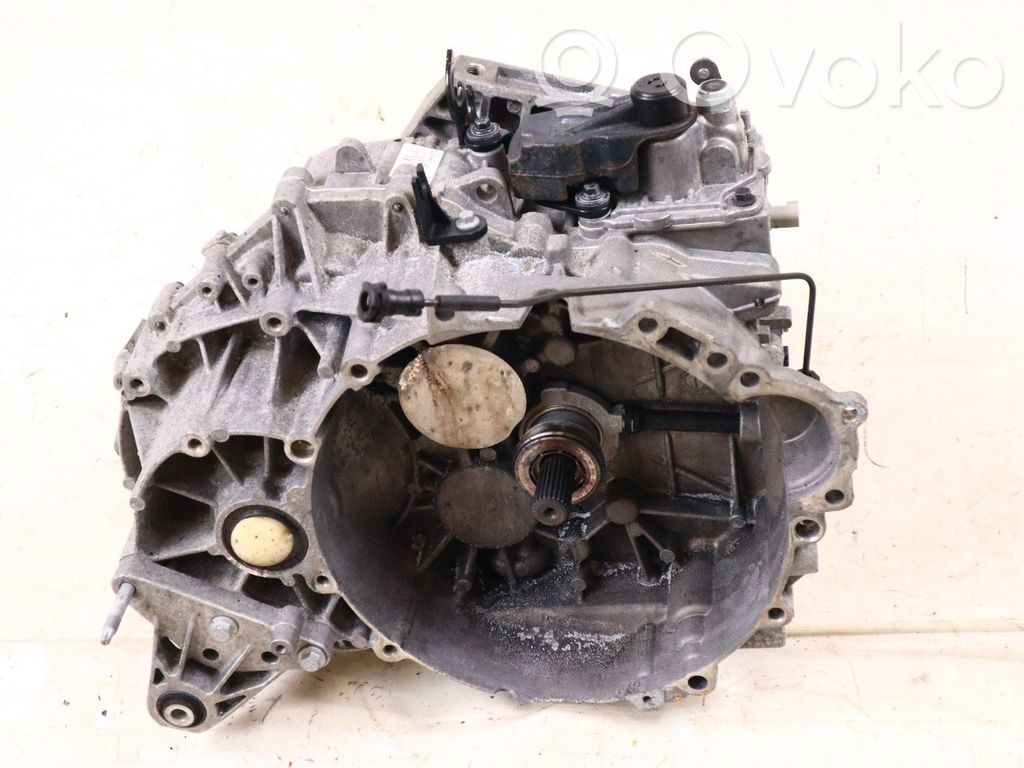 Volvo V70 Manualna 5-biegowa skrzynia biegów 