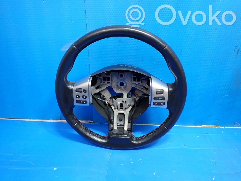 Nissan Note (E11) Stūre 