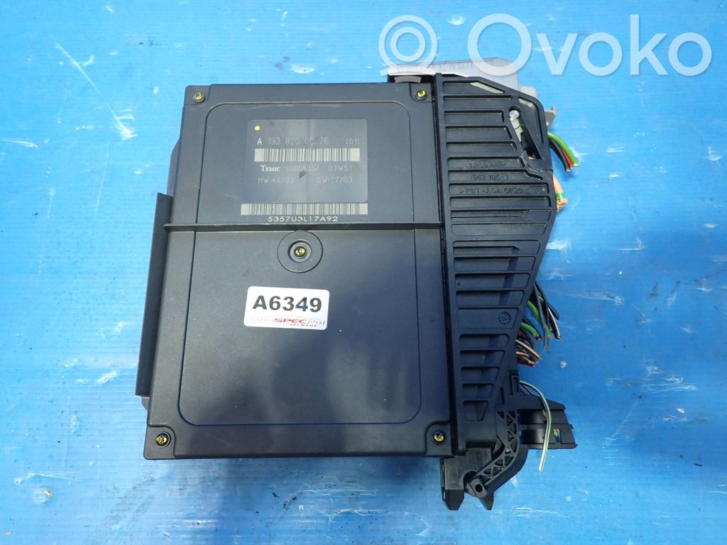 Chrysler Crossfire Central body control module 