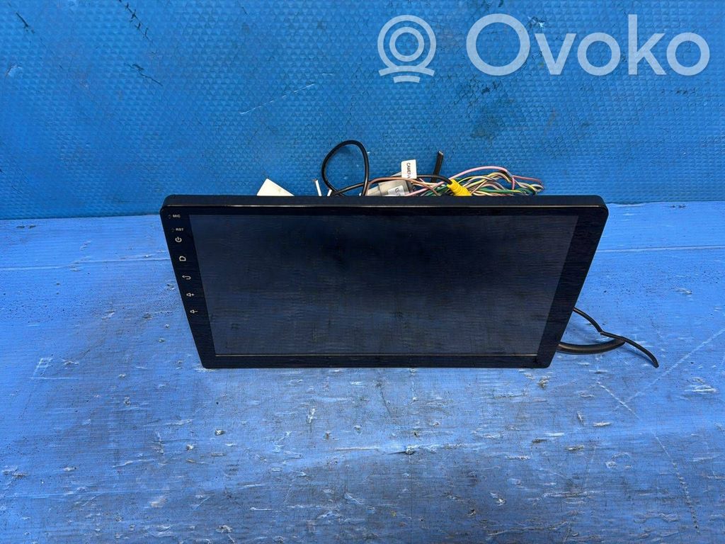 Radio / CD-Player / DVD-Player / Navigation