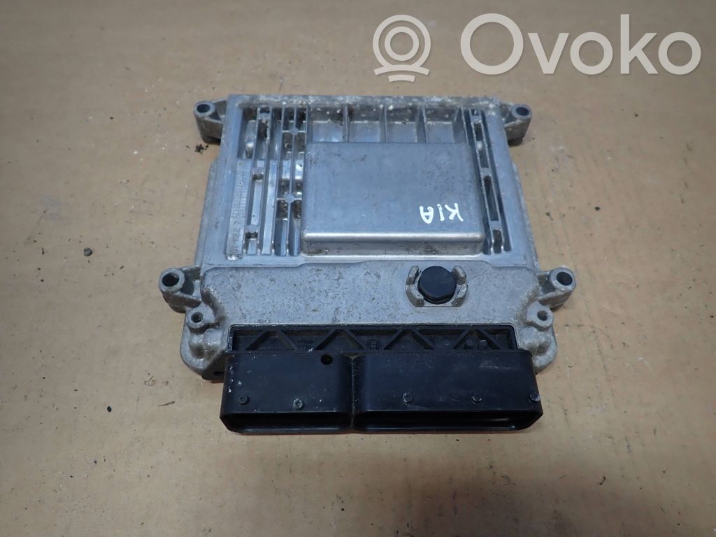 KIA Ceed Engine control unit/module 