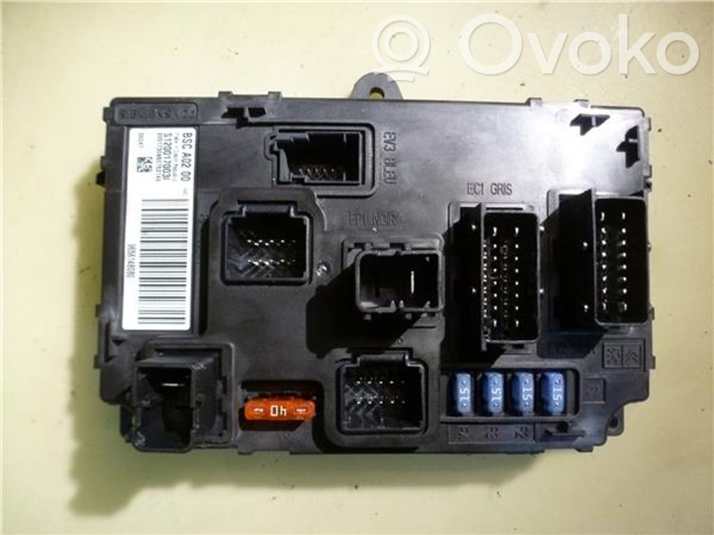 Peugeot 407 Engine control unit/module 