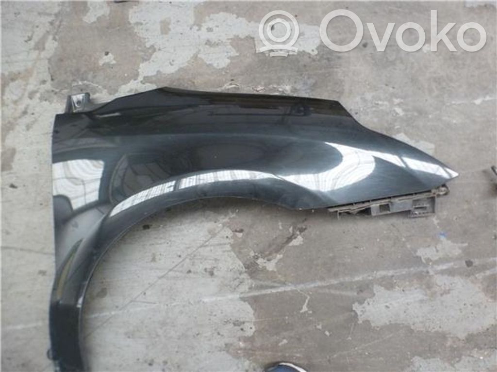 Citroen C4 I Front arch 