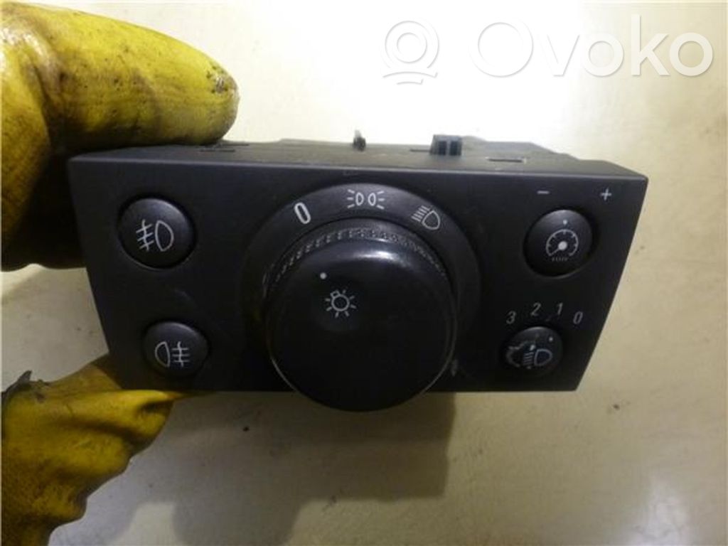 Opel Vectra C Light switch 