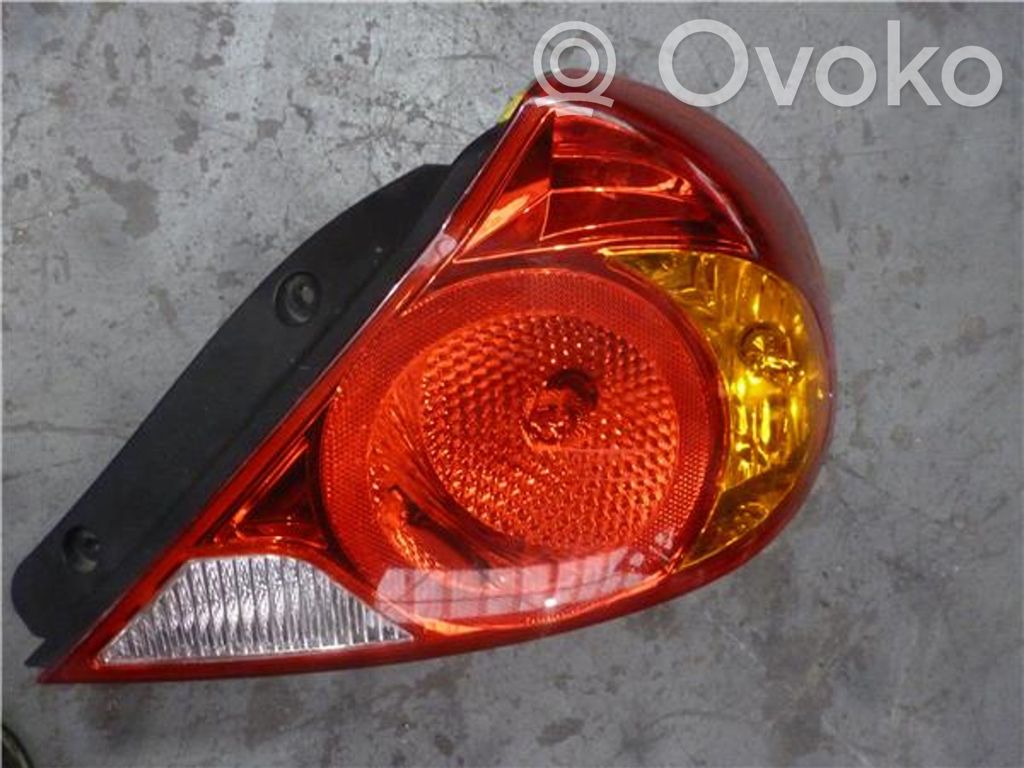 Lámpara de faros/luces traseros