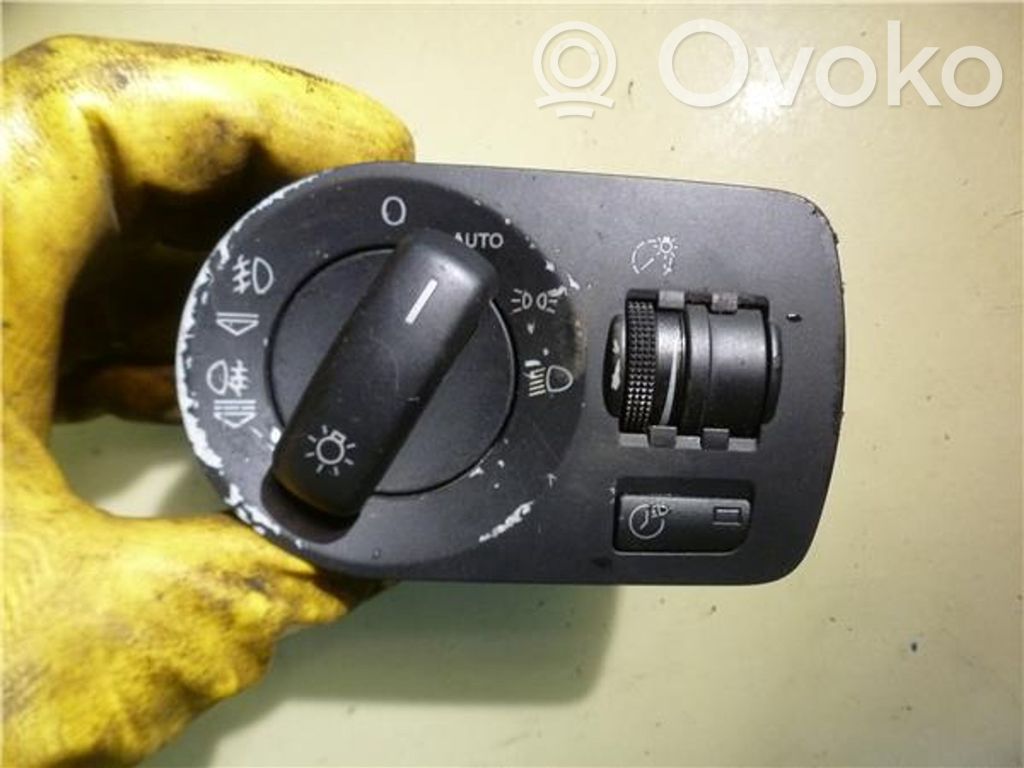 Audi A3 S3 8P Interrupteur d’éclairage 