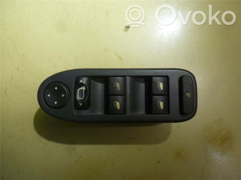 Citroen C5 Electric window control switch 