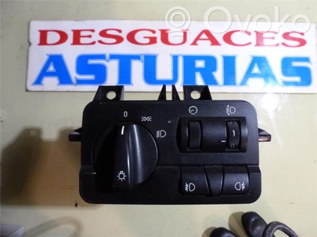 Light switch   61318363662,61316907947