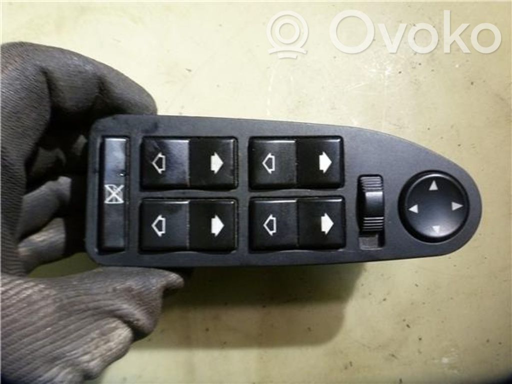 BMW 5 E39 Electric window control switch 