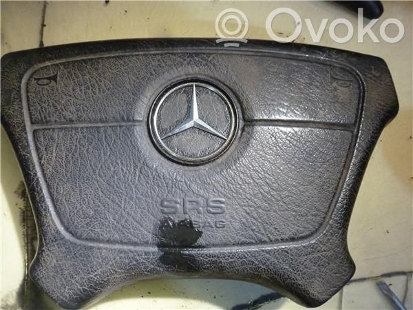 Mercedes-Benz E W210 Vairo oro pagalvė 