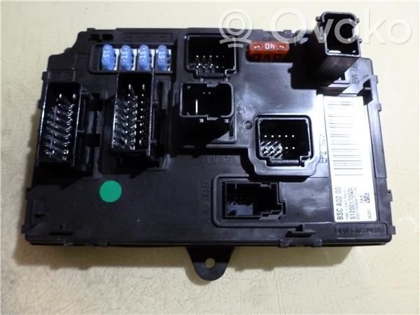 Peugeot 407 Fuse module 