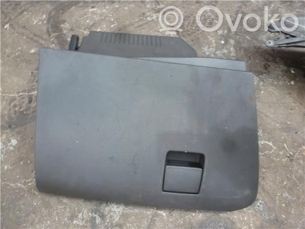 Opel Astra H Glove box 