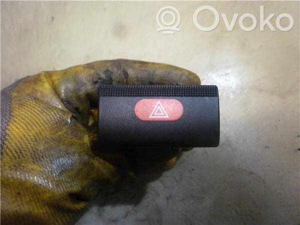 Opel Vectra B Botón interruptor de luz de peligro 