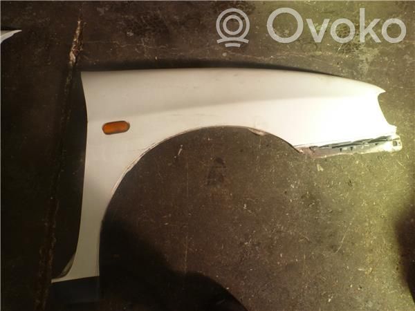 Seat Ibiza II (6k) Contur aripă față 