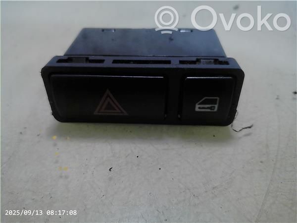 Hazard light switch   61318368920
