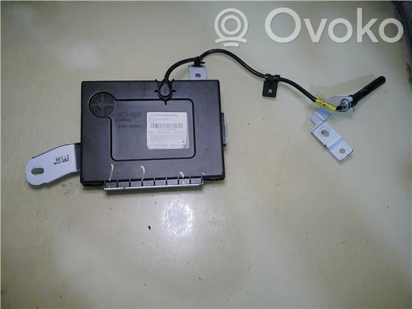 Unidad de control/módulo del motor   95400A6025